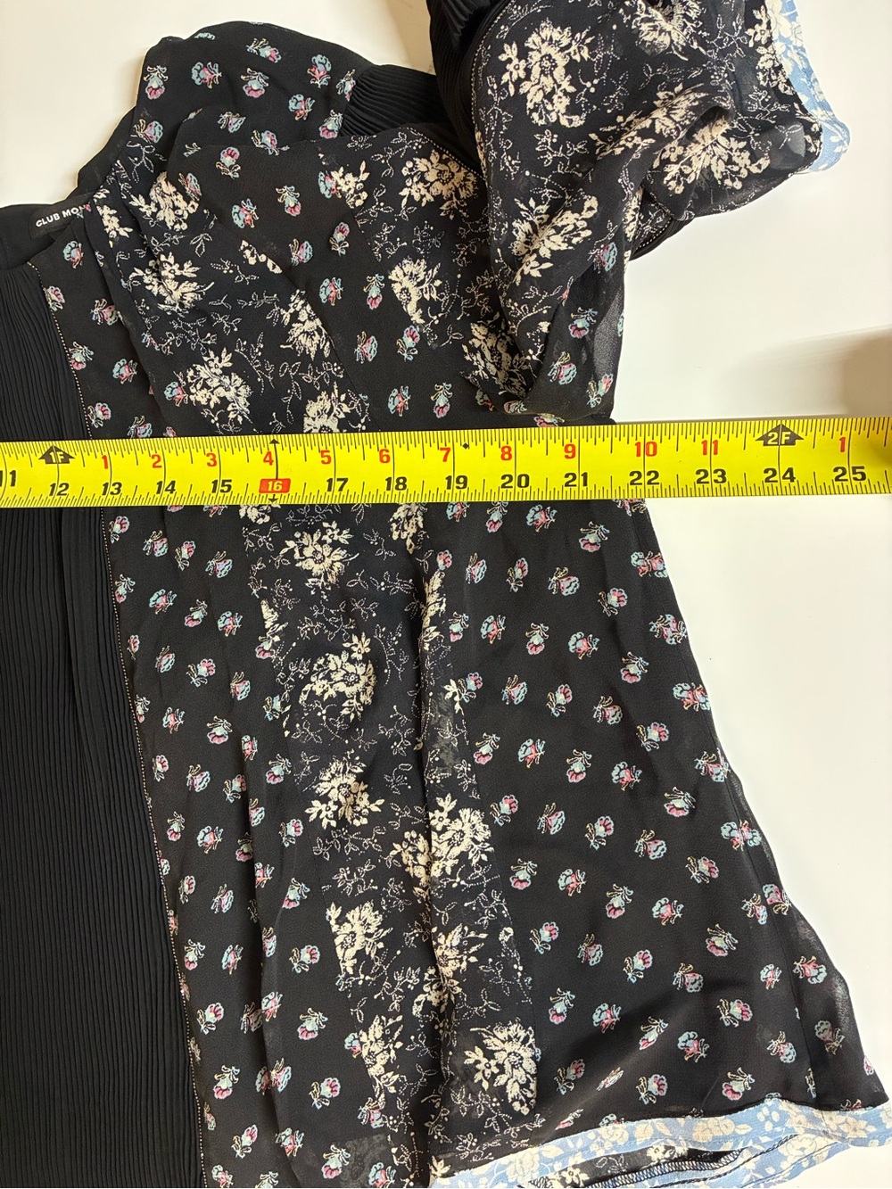Club Monaco 100% Silk Accordion Pleat Mixed Print Tunic L - Picture 10 of 11